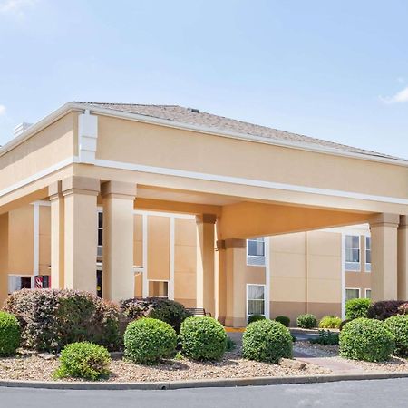 Super 8 By Wyndham Evansville North Stacer Εξωτερικό φωτογραφία