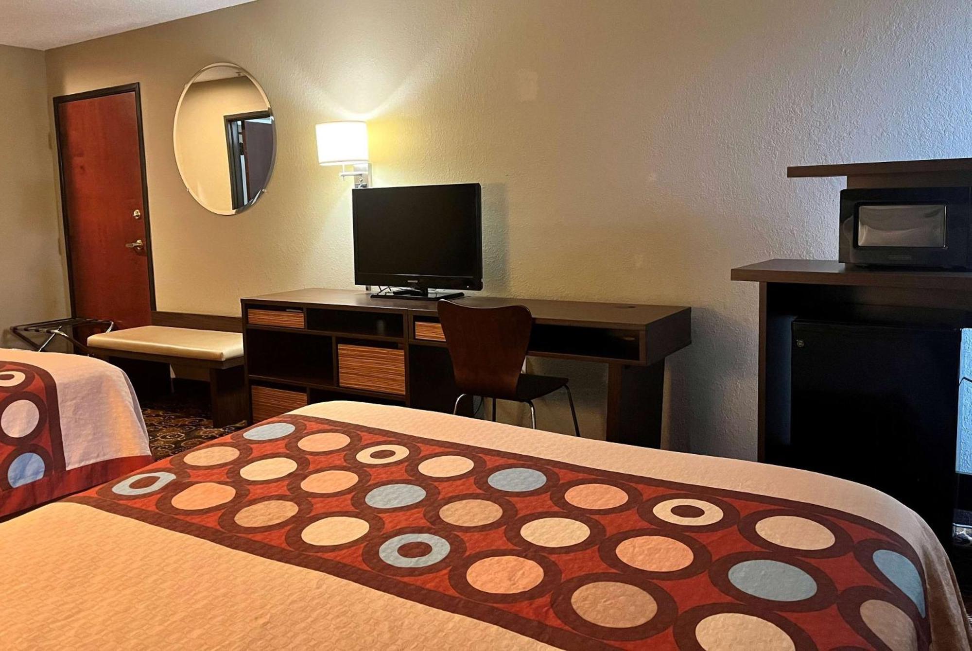 Super 8 By Wyndham Evansville North Stacer Εξωτερικό φωτογραφία