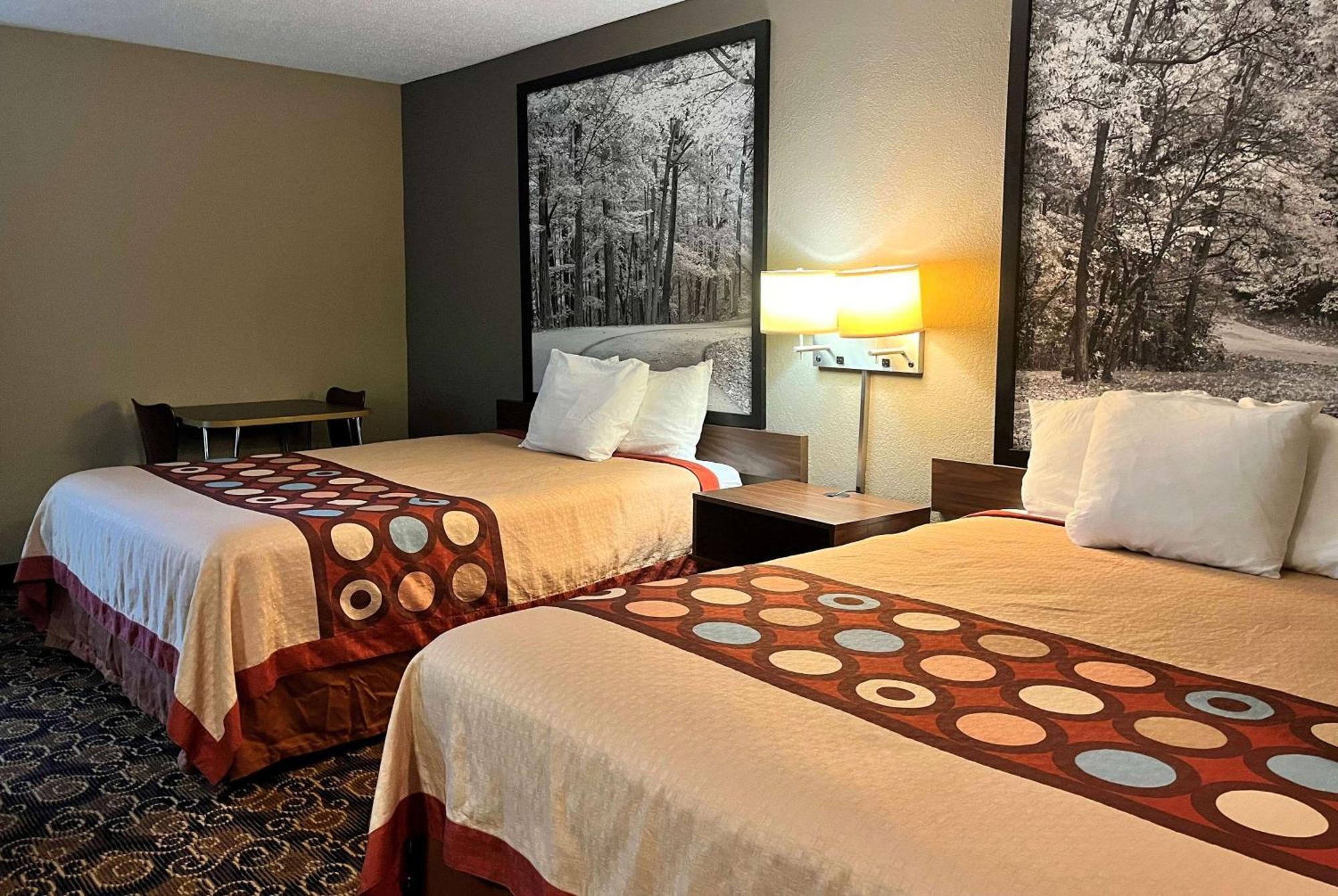 Super 8 By Wyndham Evansville North Stacer Εξωτερικό φωτογραφία