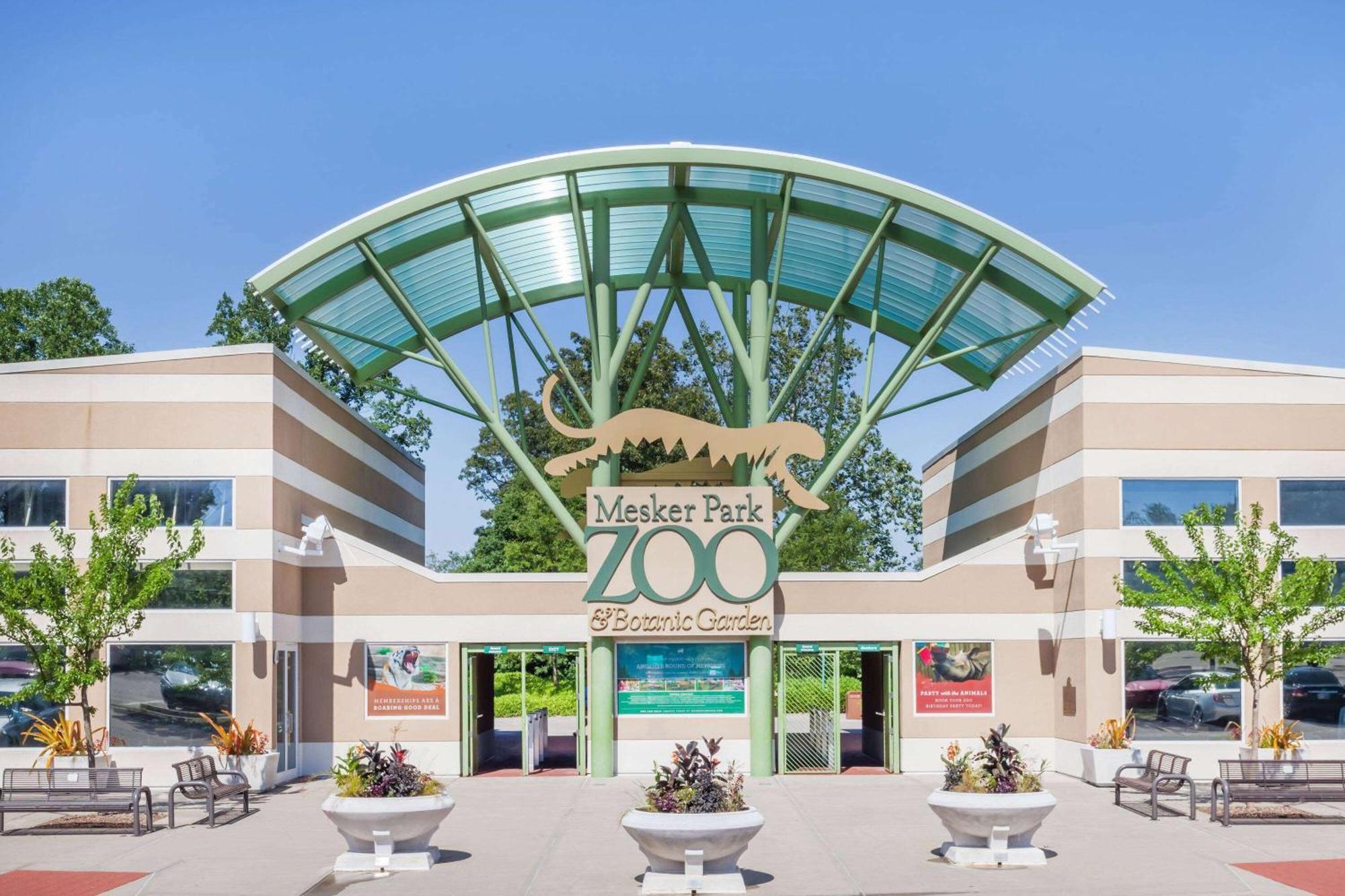Super 8 By Wyndham Evansville North Stacer Εξωτερικό φωτογραφία