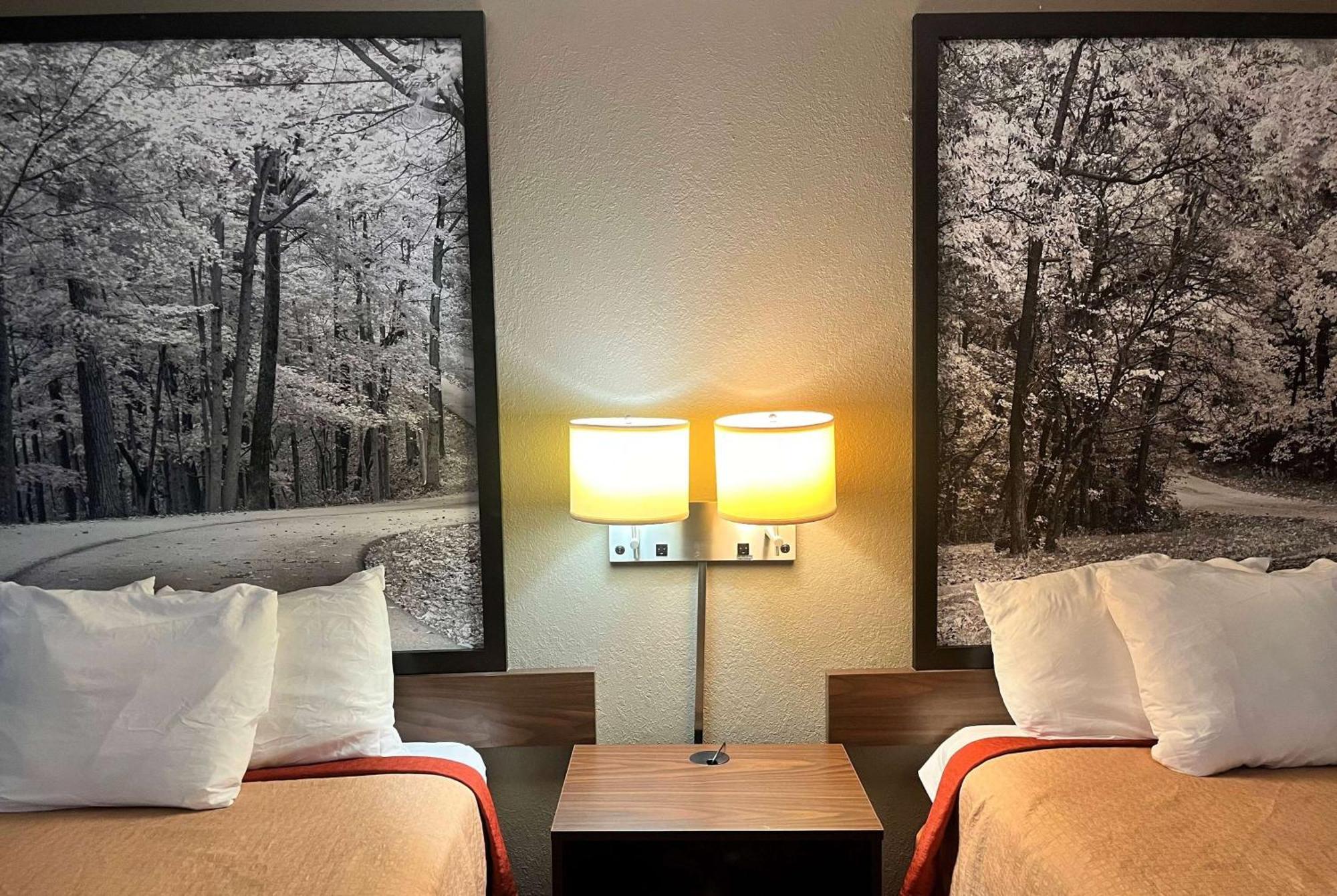 Super 8 By Wyndham Evansville North Stacer Εξωτερικό φωτογραφία